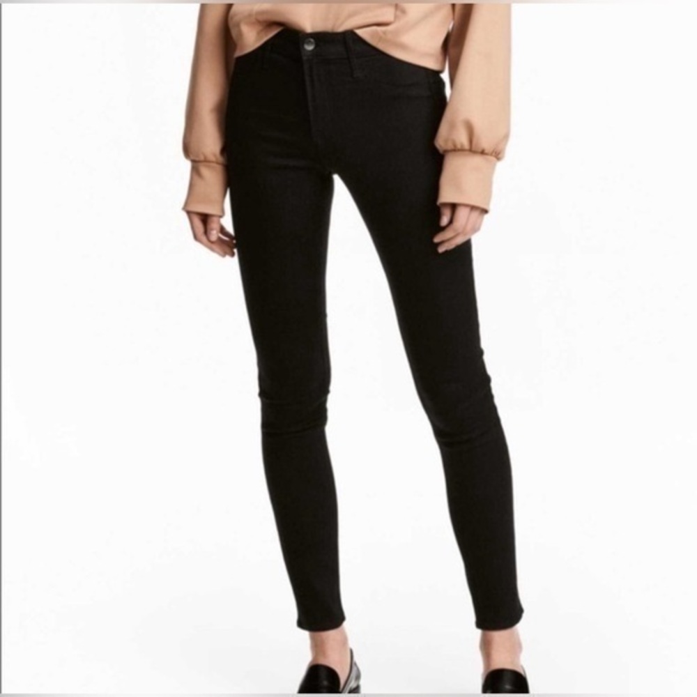 ✨NWT H&M Skinny Ankle Moulante Regular Waist black jeans 👖 27